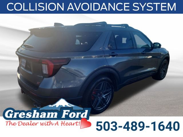 Used 2025 Ford Explorer ST image 7
