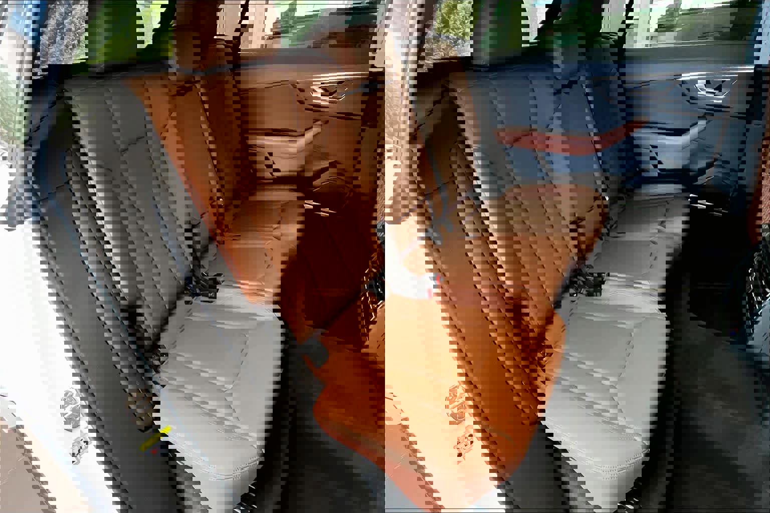 Used 2022 Audi Q8 Premium Plus image 19