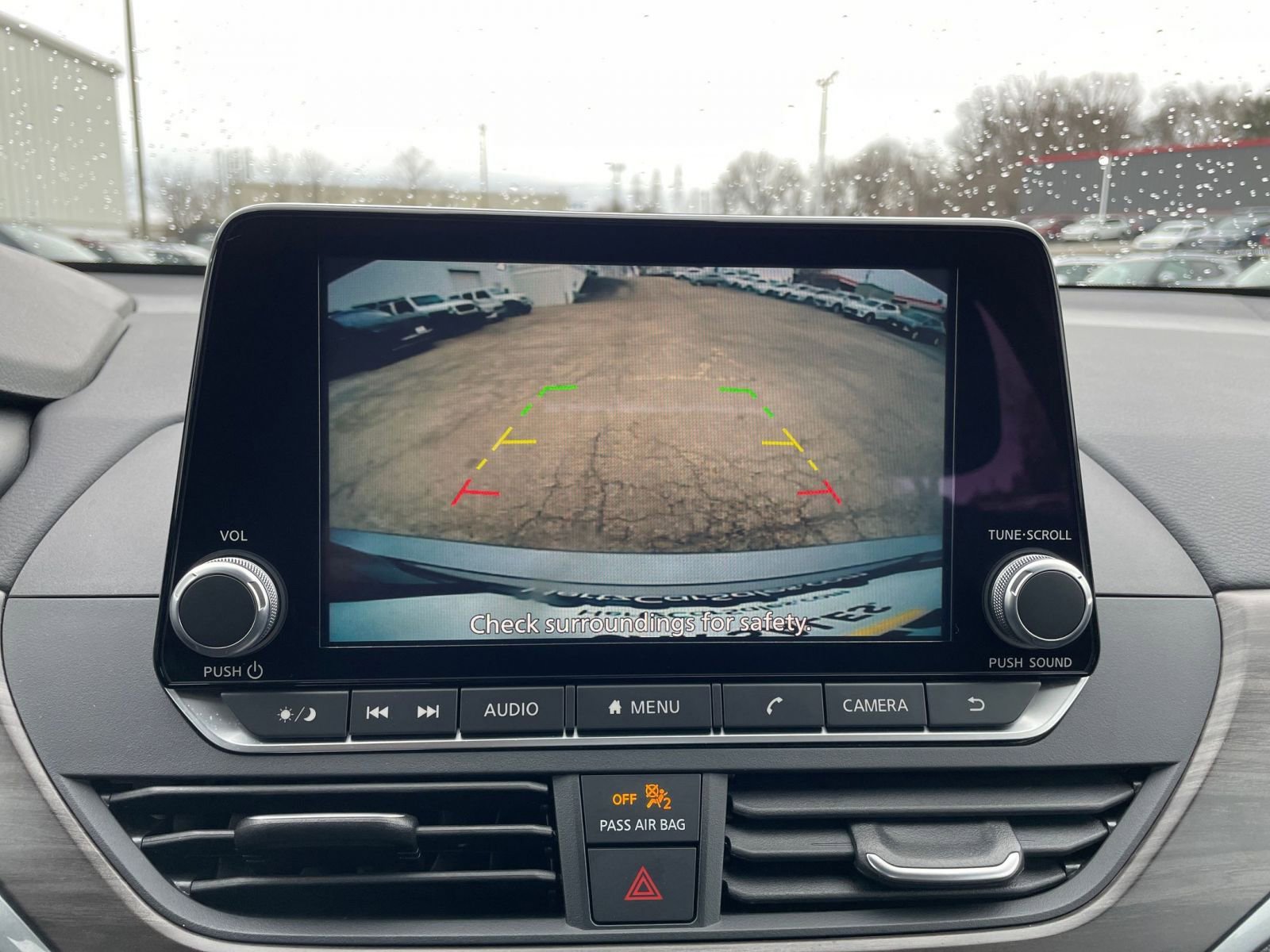 Used 2025 Nissan Altima 2.5 SV image 17