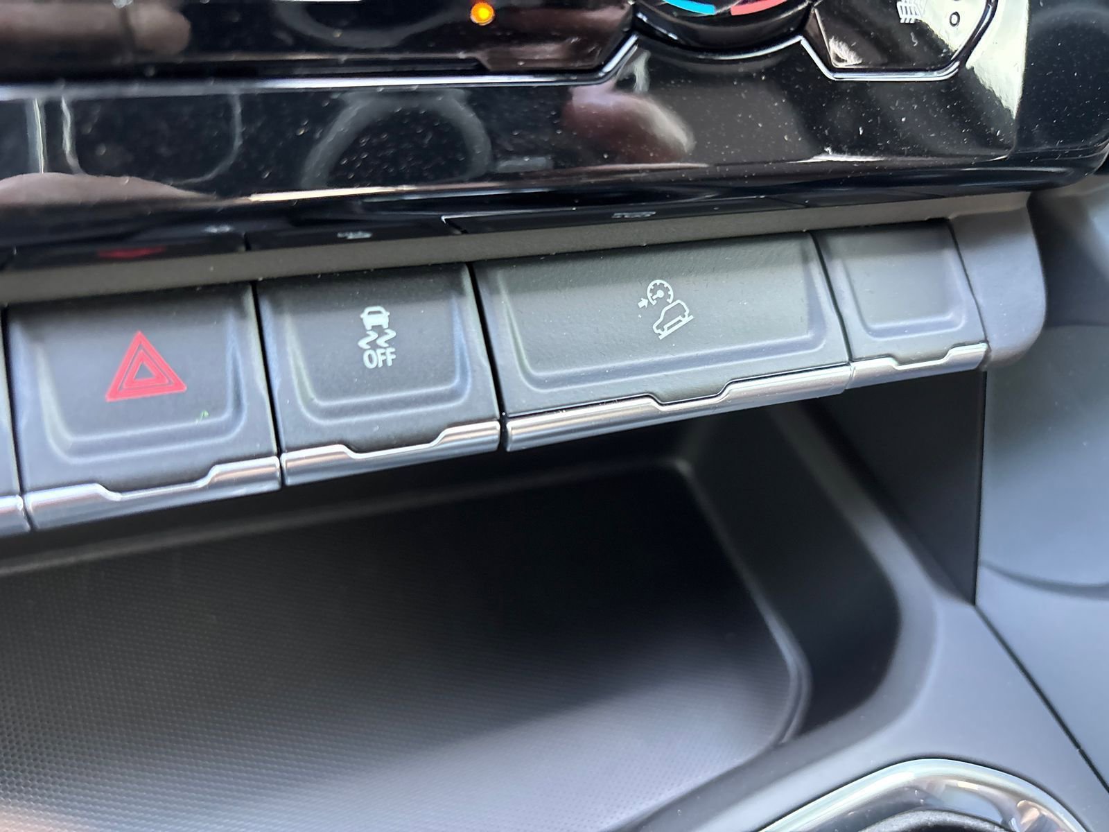 New 2026 GMC Sierra 2500 Denali w/ Denali Reserve Package image 11