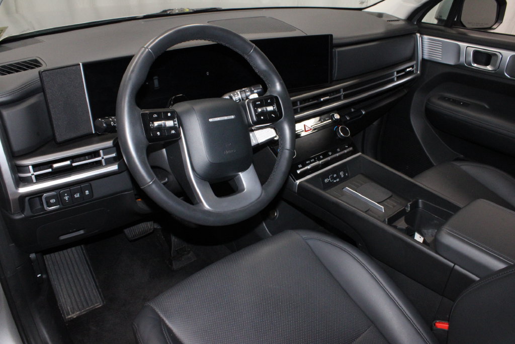 Used 2025 Hyundai Santa Fe SEL AWD/4WD image 24