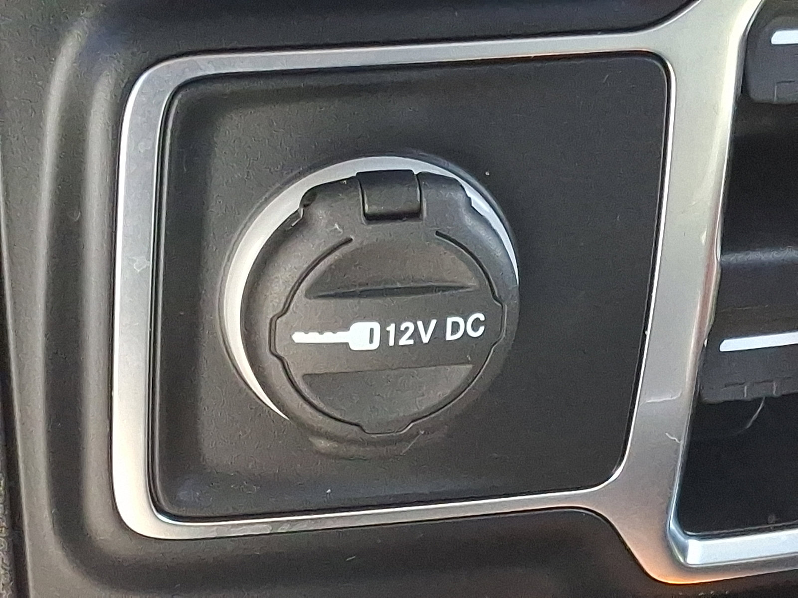 Certified 2024 Jeep Gladiator Sport image 25