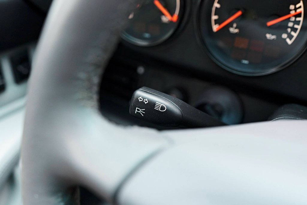 Used 1996 Porsche 911 Turbo image 43