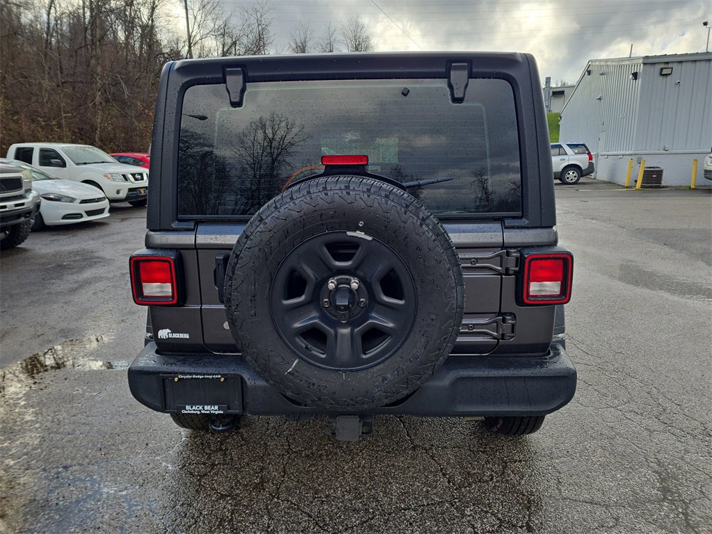 Used 2024 Jeep Wrangler Sport image 5