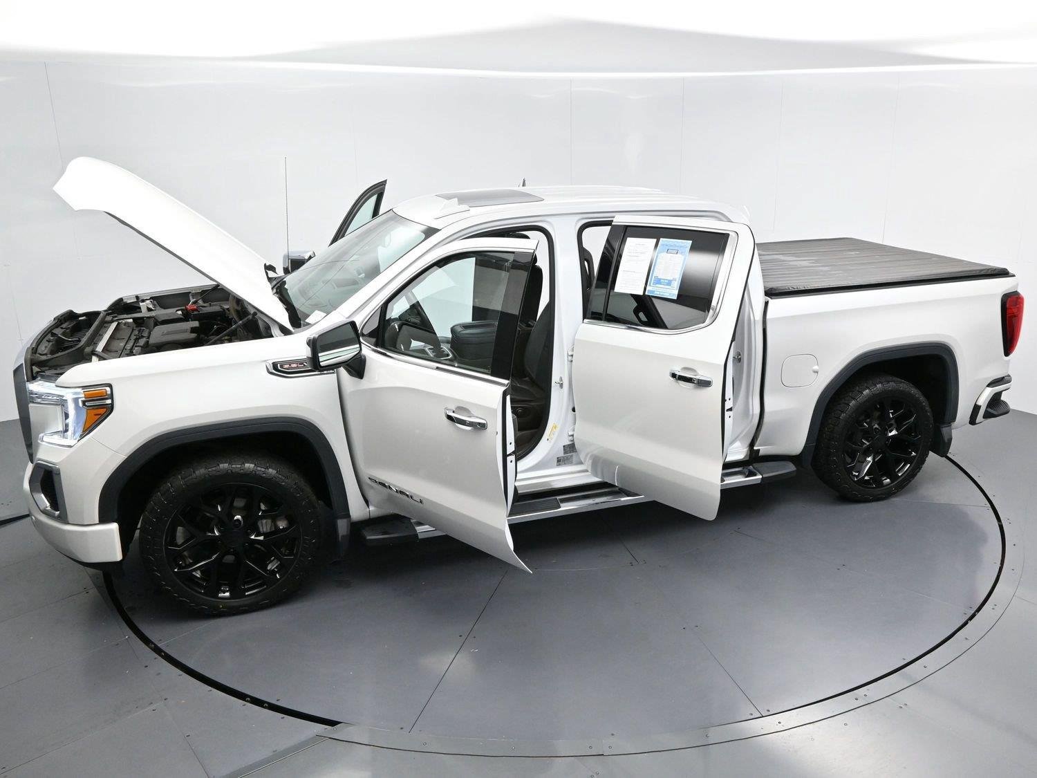 Used 2022 GMC Sierra 1500 Denali w/ Driver Alert Package II AWD/4WD image 41