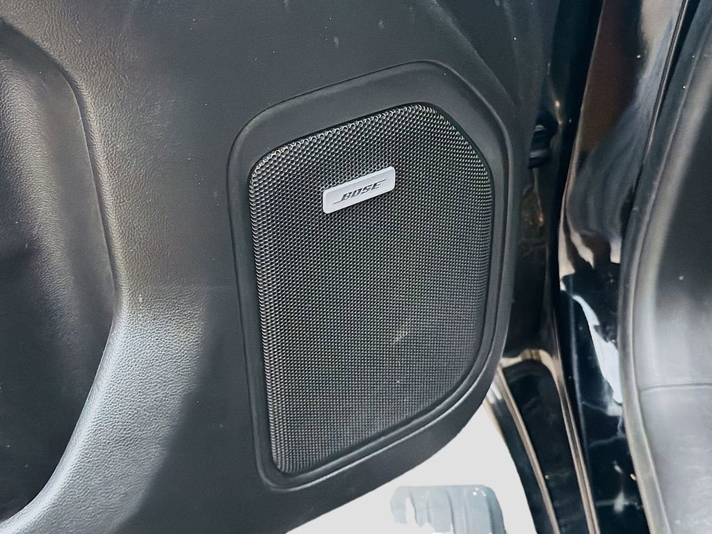 Used 2019 Chevrolet Silverado 1500 High Country w/ Technology Package AWD/4WD image 23