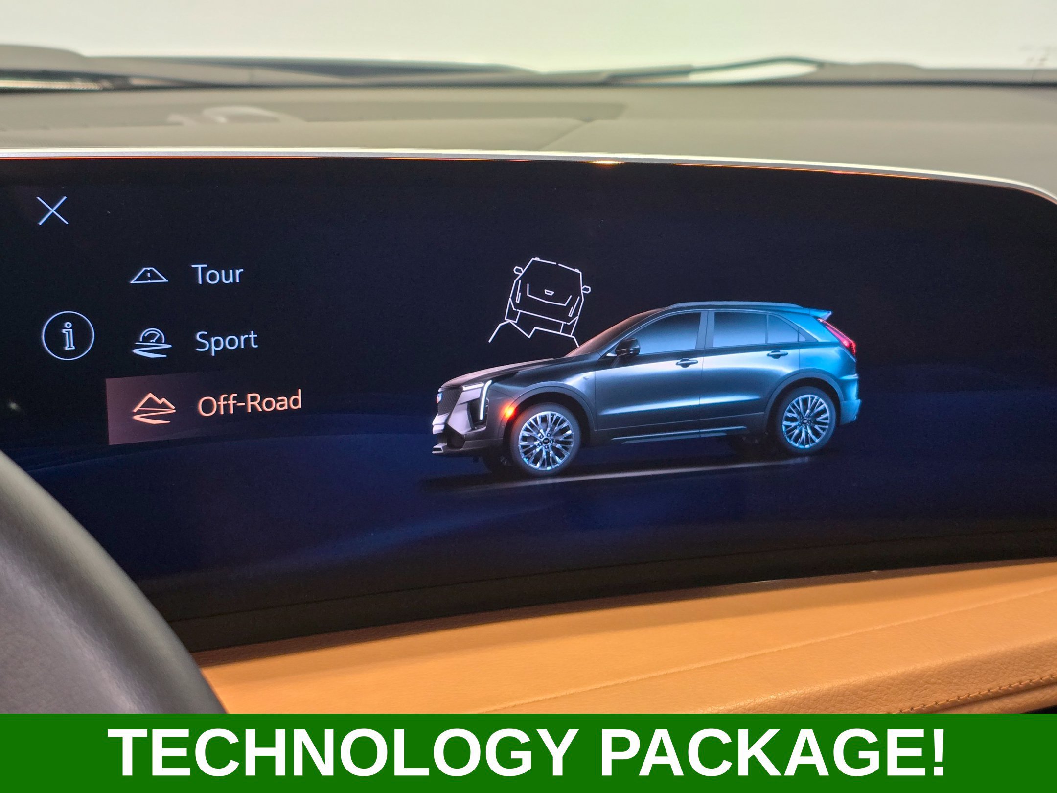 Used 2025 Cadillac XT4 Premium Luxury w/ Technology Package AWD/4WD image 19