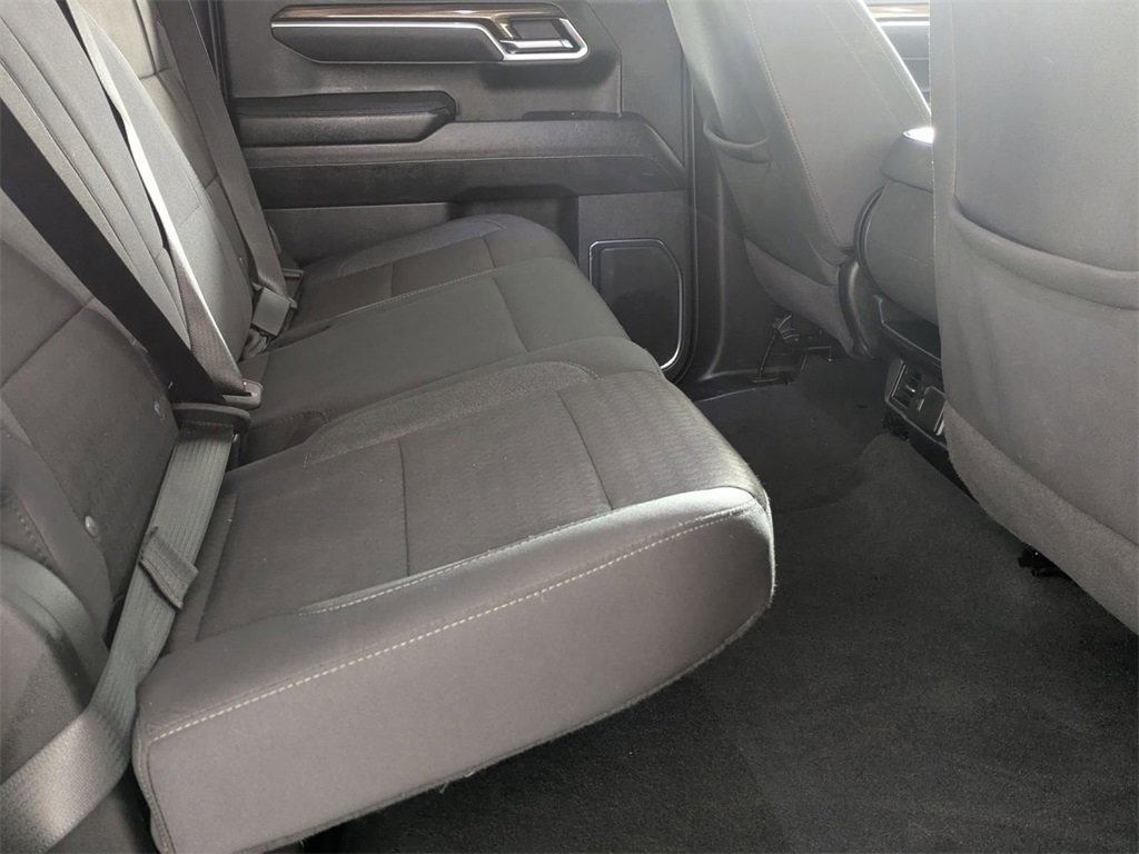 Used 2025 Chevrolet Silverado 1500 LT image 29