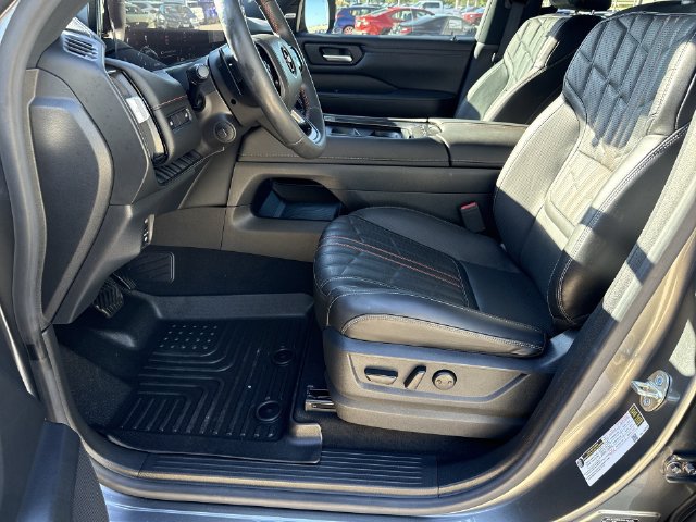 Used 2025 Nissan Armada PRO-4X AWD/4WD image 19