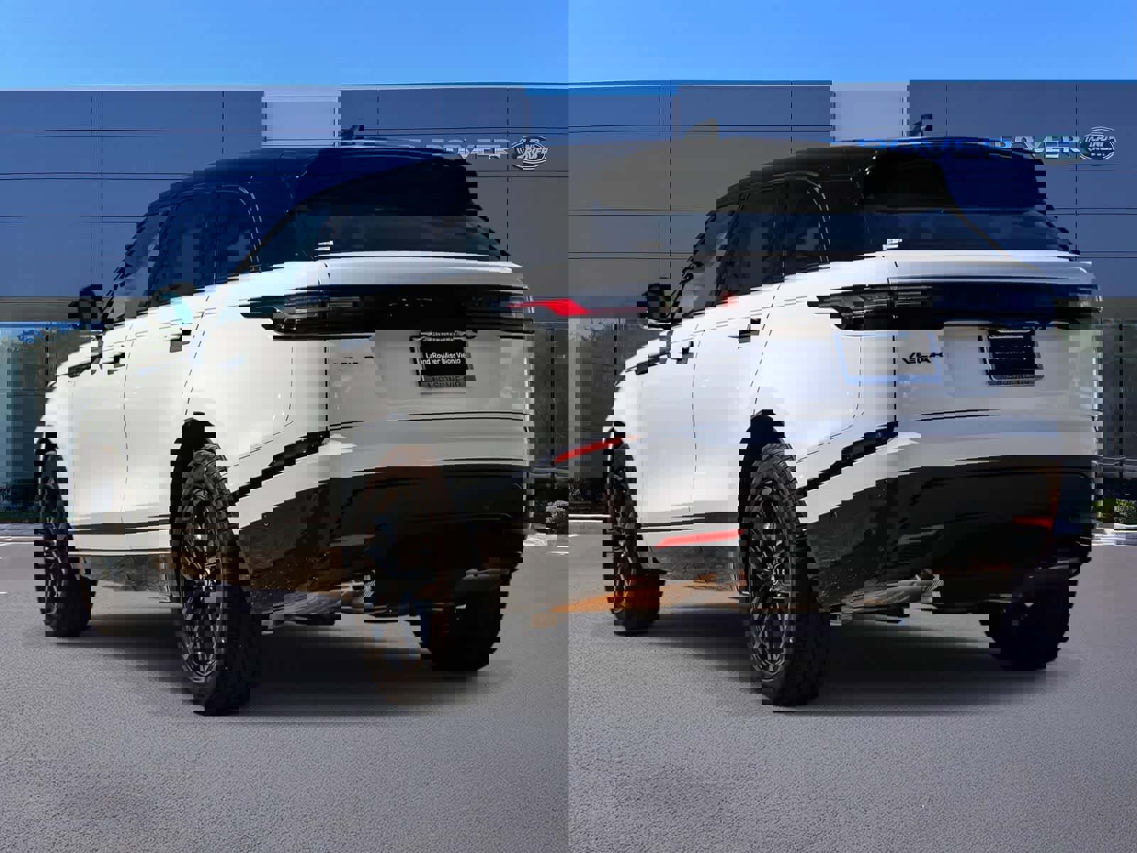 Used 2025 Land Rover Range Rover Velar Dynamic SE image 6