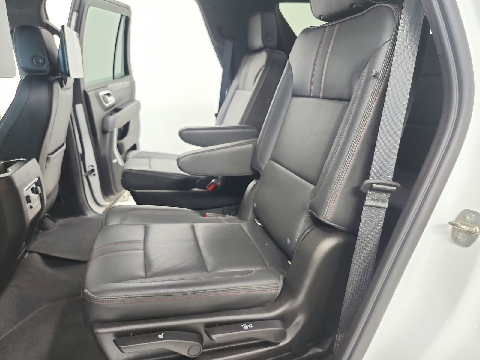 Used 2021 Chevrolet Tahoe RST w/ Luxury Package image 33