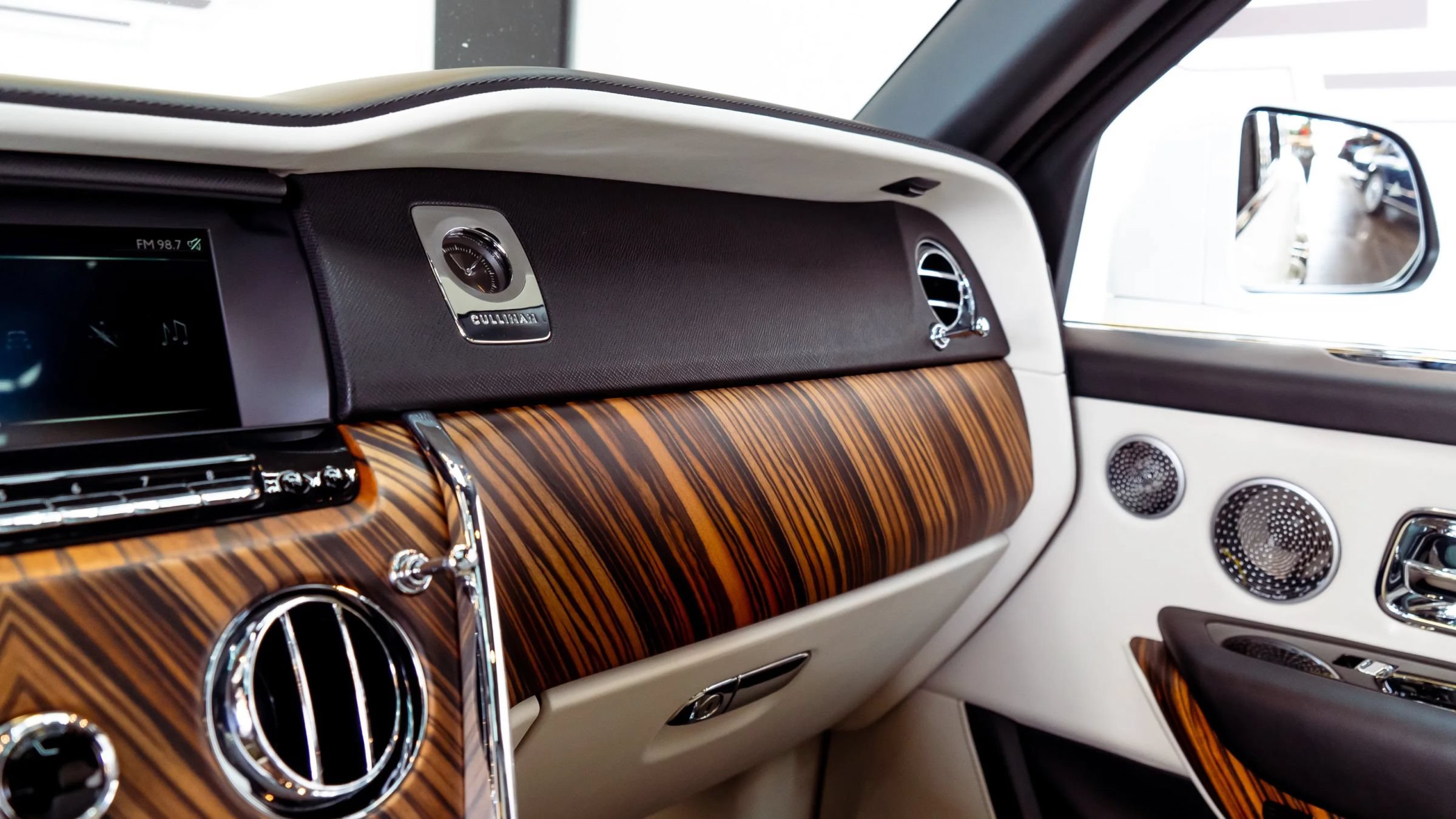 Used 2019 Rolls-Royce Cullinan AWD/4WD image 18