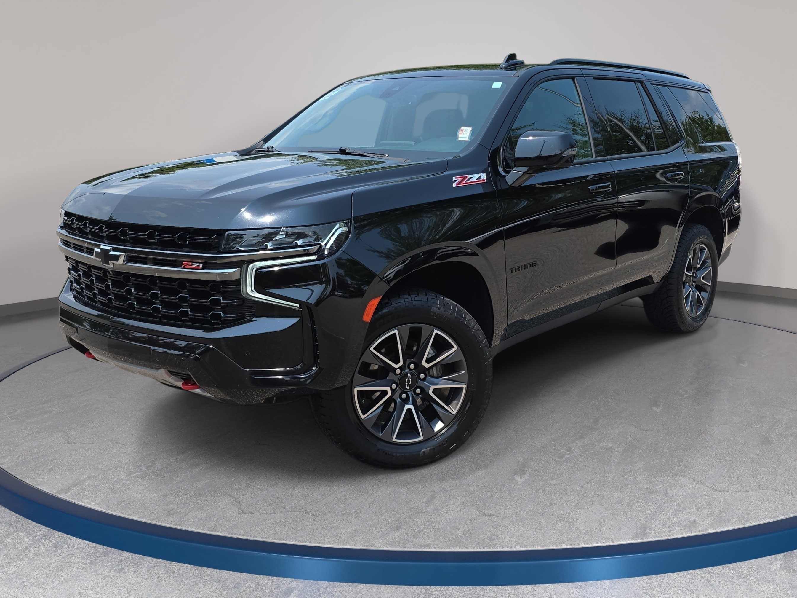 Used 2022 Chevrolet Tahoe Z71 w/ Luxury Package AWD/4WD image 1