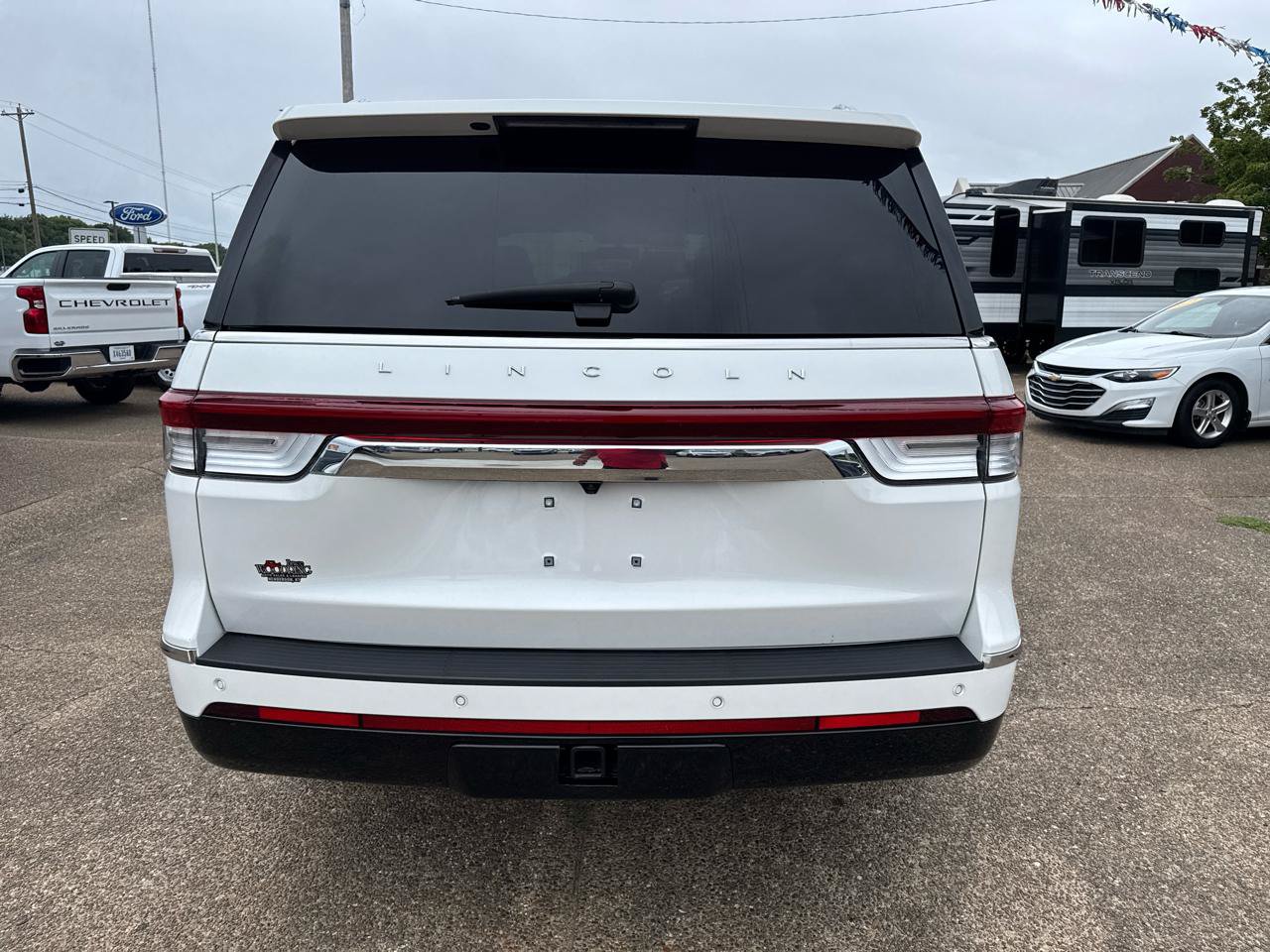 Used 2023 Lincoln Navigator Reserve AWD/4WD image 4