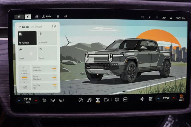 Used 2022 Rivian R1T Launch Edition image 26