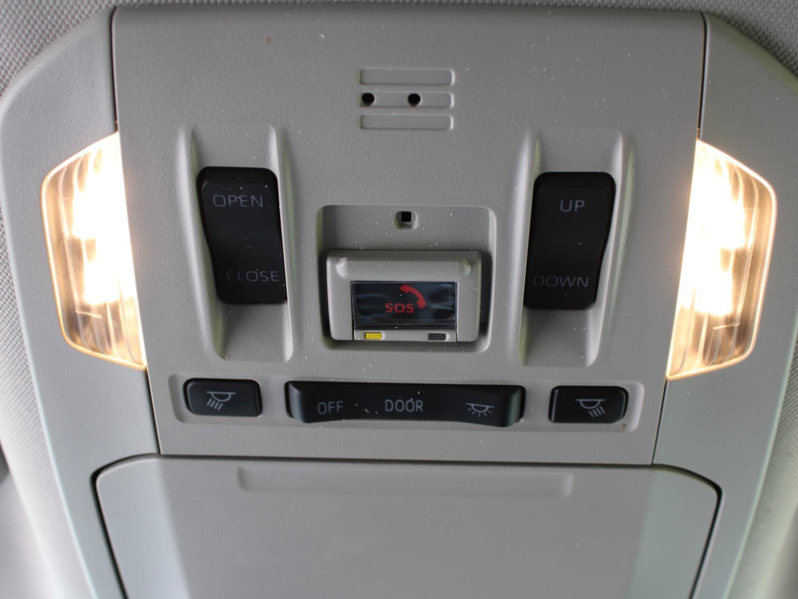 Used 2023 Toyota Highlander Limited AWD/4WD image 12
