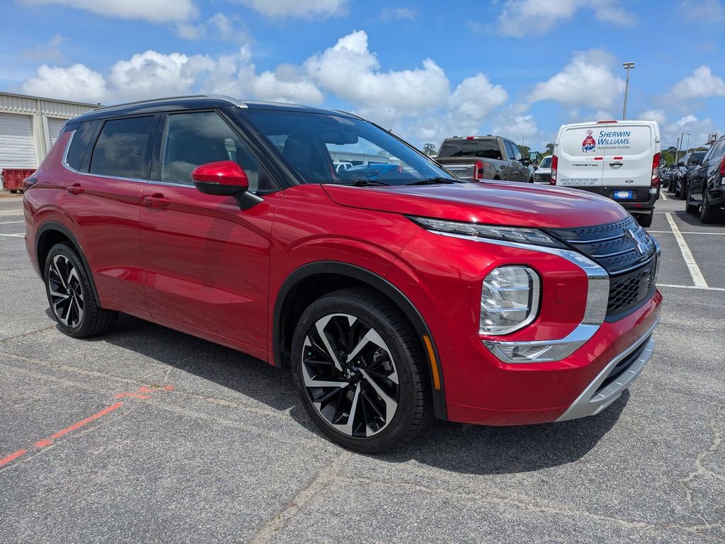 Used 2024 Mitsubishi Outlander SEL AWD/4WD image 2