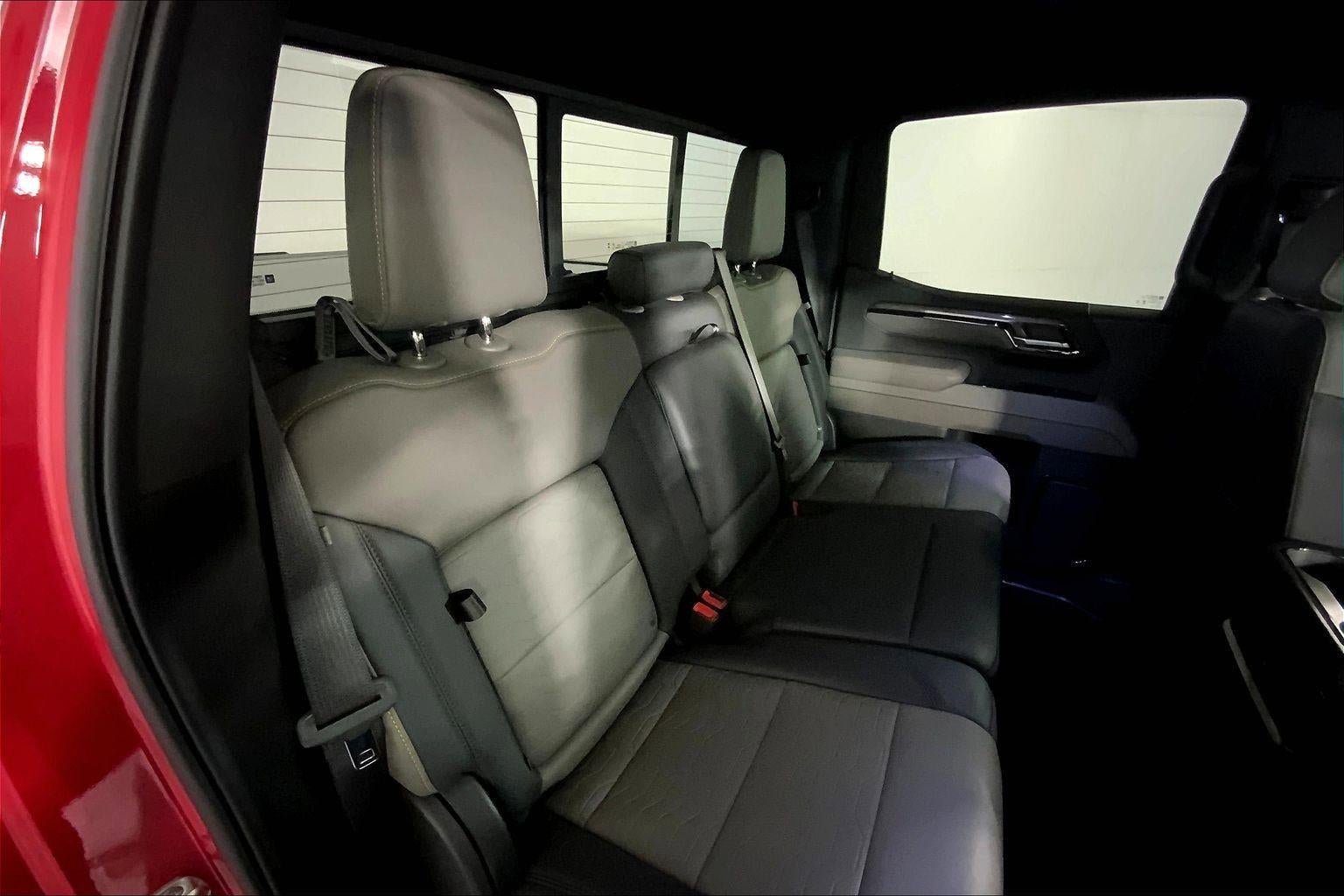 Used 2025 Chevrolet Silverado 1500 ZR2 w/ Technology Package image 23