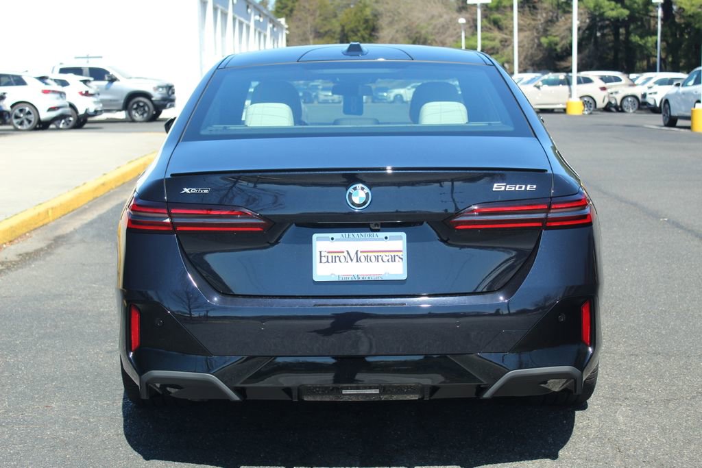 New 2026 BMW 550e xDrive w/ Executive Package AWD/4WD image 7