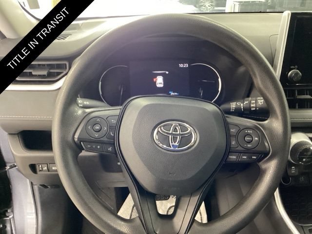 Used 2025 Toyota RAV4 XLE AWD/4WD image 7
