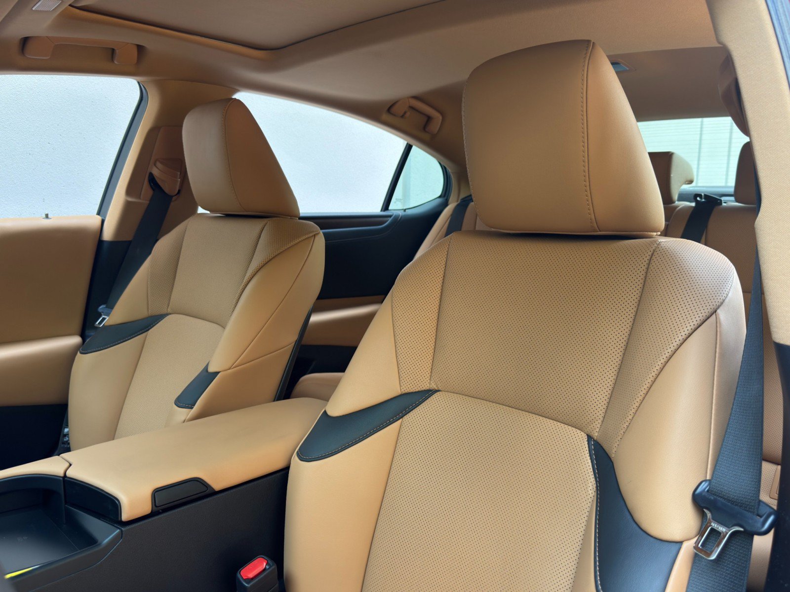 Used 2025 Lexus ES 300h F Sport FWD image 42