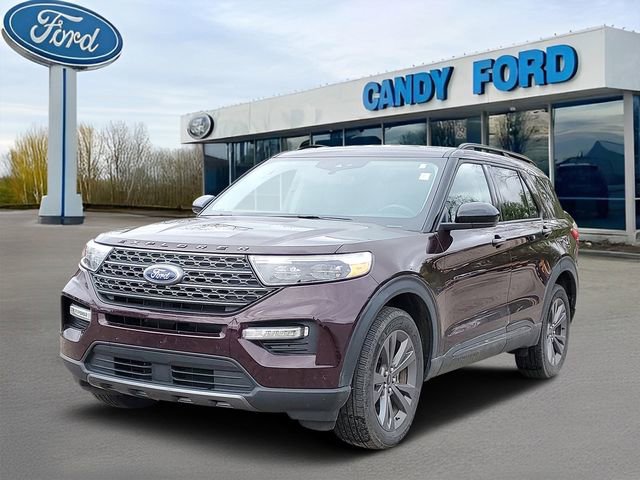 Used 2023 Ford Explorer XLT w/ Equipment Group 202A AWD/4WD image 2