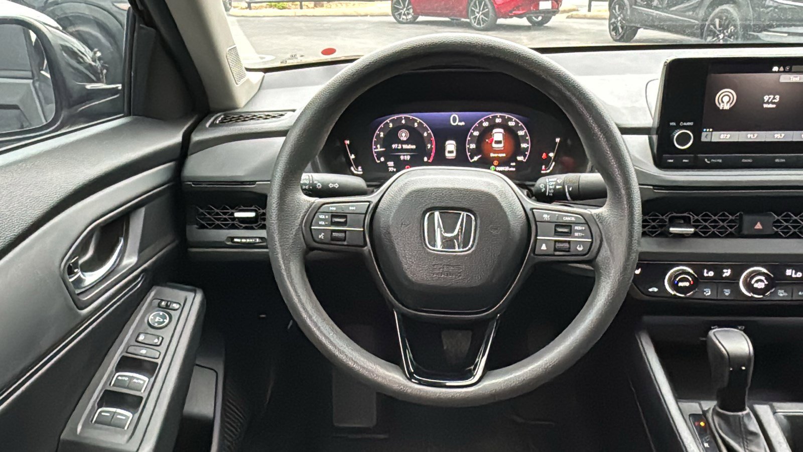 Used 2025 Honda Accord SE image 28