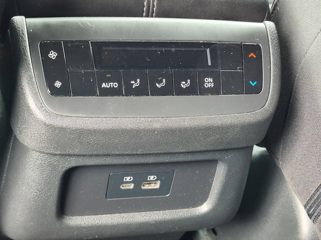 Used 2024 Nissan Pathfinder SV w/ Lighting Package (N92) AWD/4WD image 23