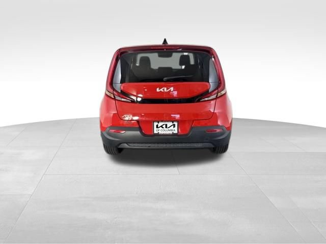 Certified 2022 Kia Soul LX w/ Technology Package FWD image 8