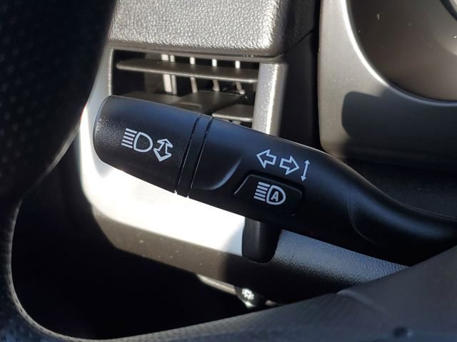 Used 2022 GMC Terrain SLE w/ Driver Convenience Package FWD image 14