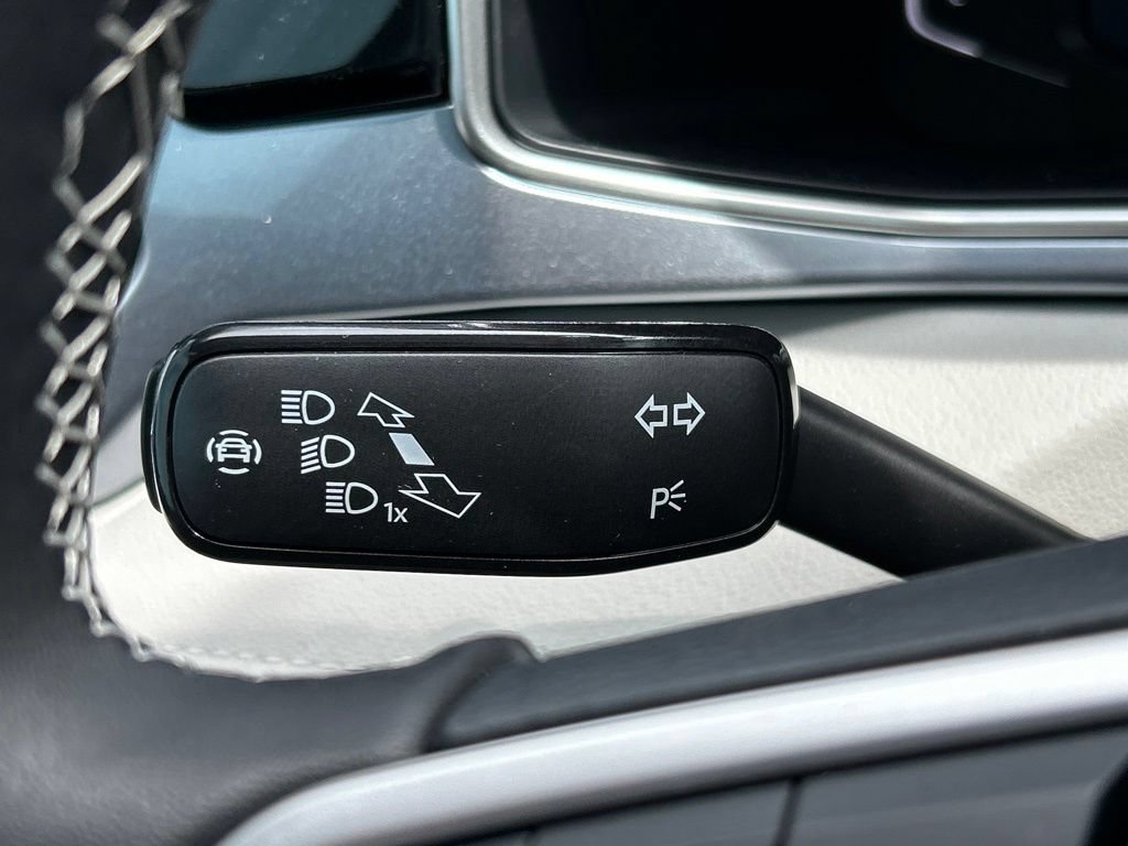 New 2026 Volkswagen Taos SEL AWD/4WD image 29