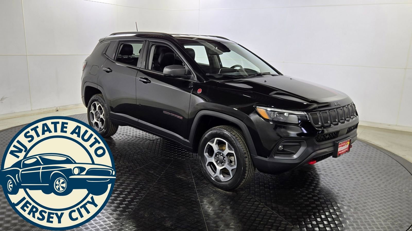 Used 2022 Jeep Compass Trailhawk w/ Trailhawk Elite Group image 1