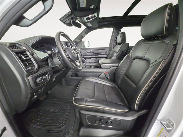 Used 2023 RAM 1500 Limited w/ Trailer Tow Group image 9