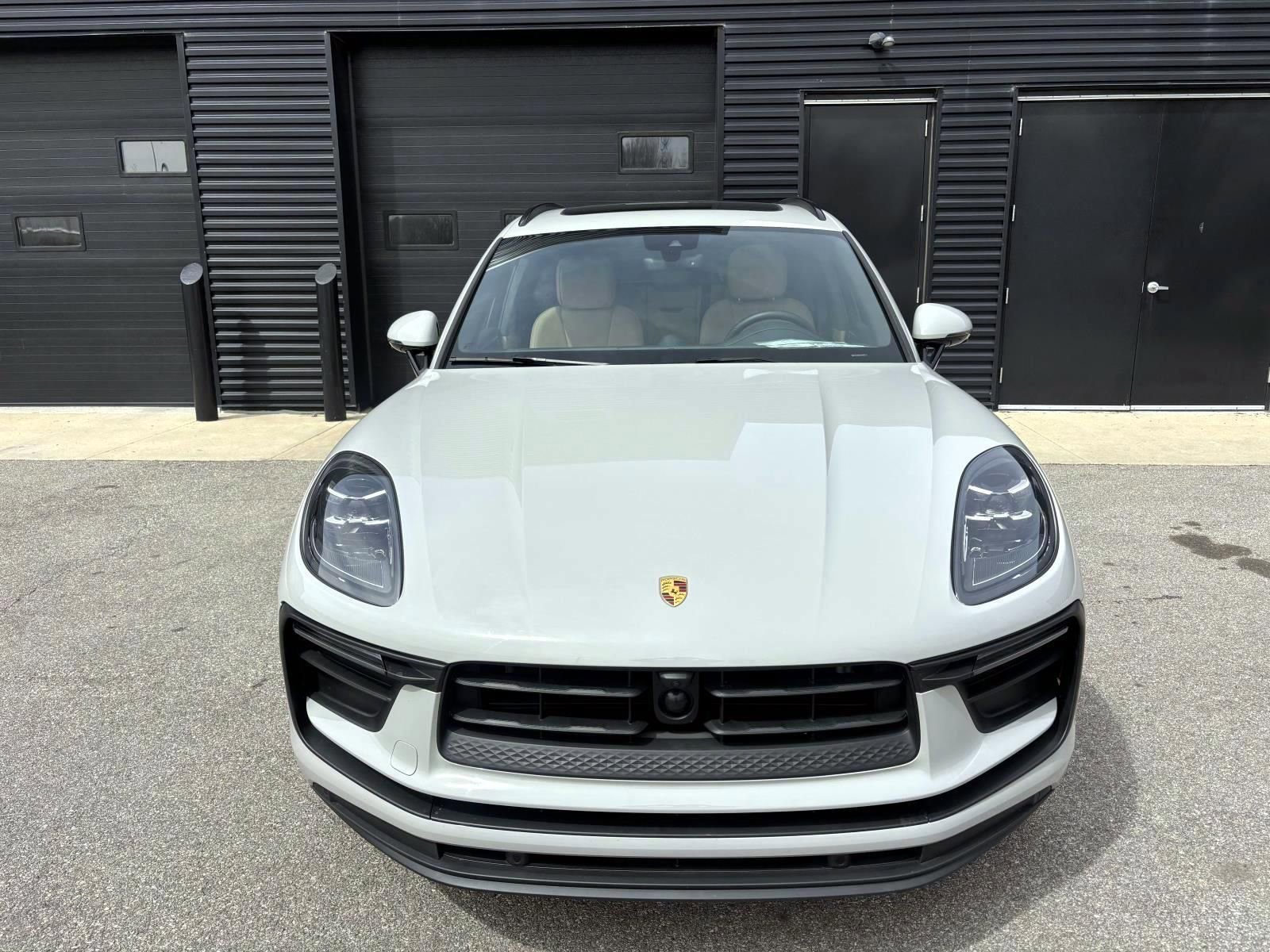 Used 2025 Porsche Macan image 13