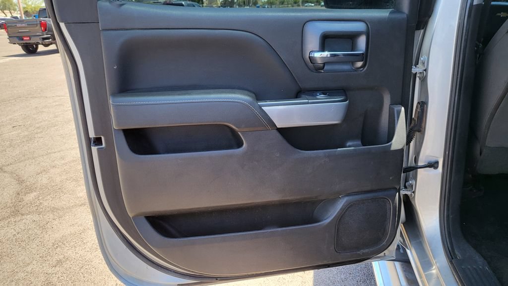 Used 2018 Chevrolet Silverado 1500 LT w/ All Star Edition AWD/4WD image 23