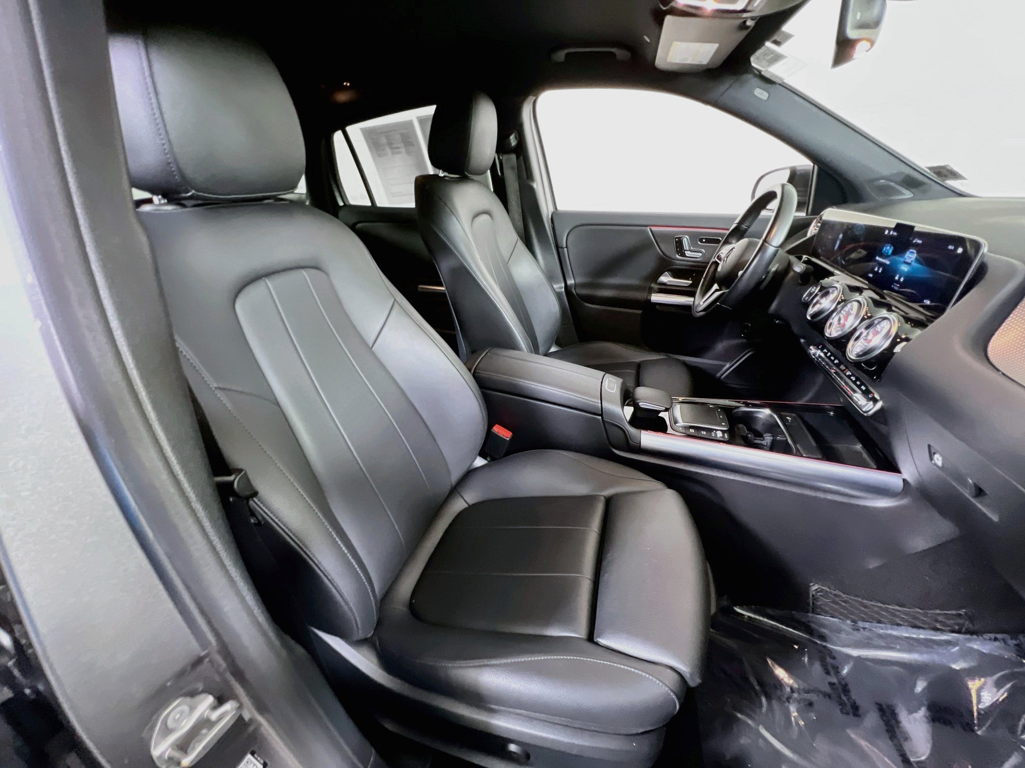 Used 2021 Mercedes-Benz GLA 250 4MATIC image 26