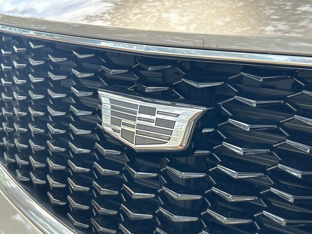 Used 2023 Cadillac XT4 Sport FWD image 42