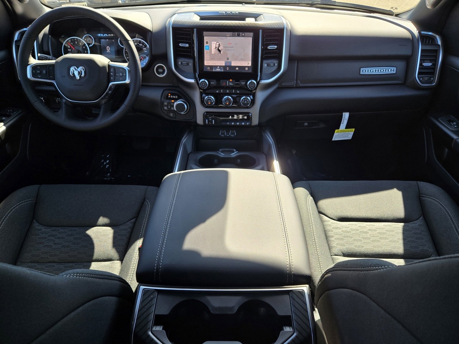 New 2026 RAM 1500 4x4 Crew Cab image 9