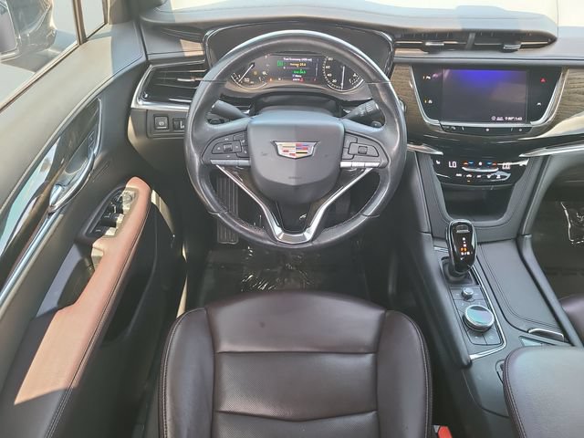 Used 2020 Cadillac XT6 Premium Luxury FWD image 17