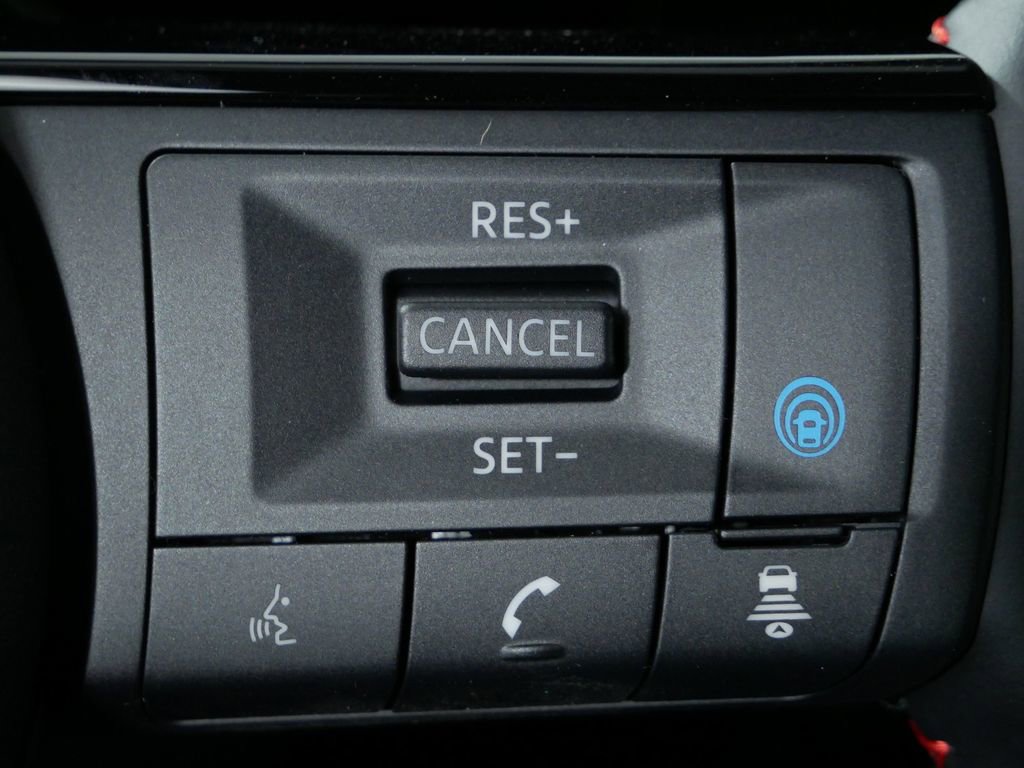 New 2026 Nissan Kicks SR w/ SR Premium Package image 28