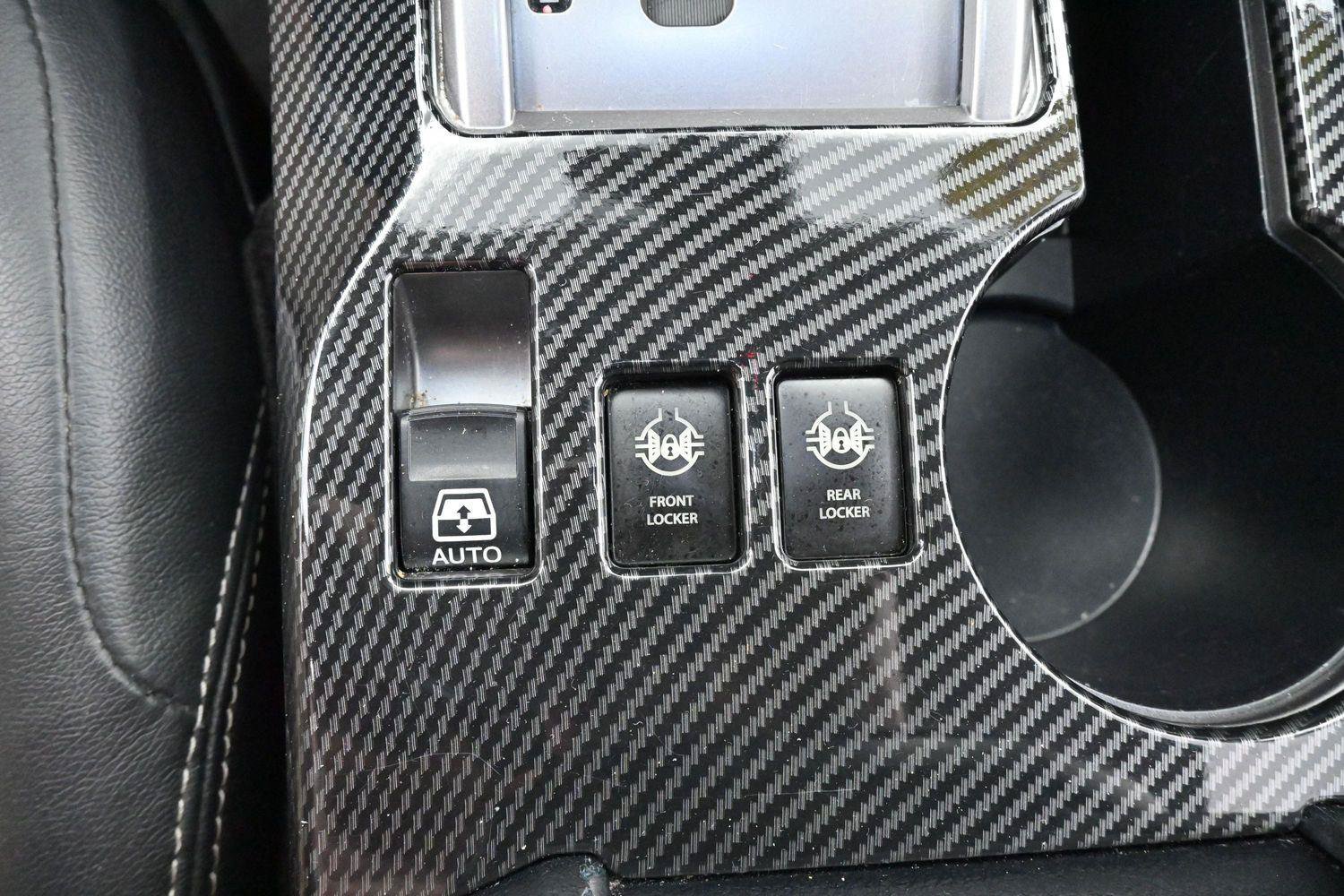 Used 2021 Toyota 4Runner Limited AWD/4WD image 30