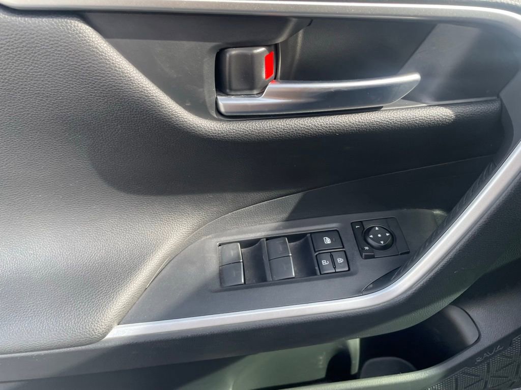 Used 2024 Toyota RAV4 XSE image 12