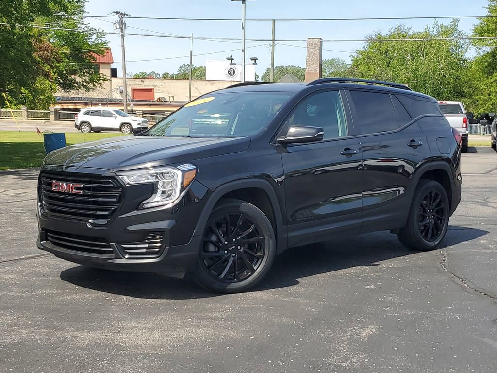 Used 2024 GMC Terrain SLE w/ Driver Convenience Package AWD/4WD image 29