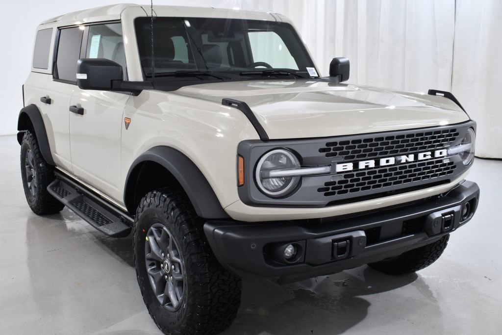 New 2025 Ford Bronco Badlands image 4