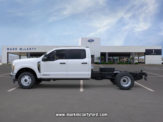 New 2026 Ford F350 XL w/ XL Chrome Package AWD/4WD image 3