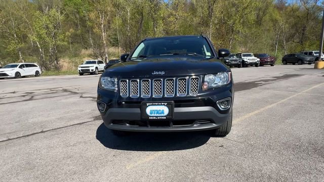 Used 2017 Jeep Compass High Altitude AWD/4WD image 3