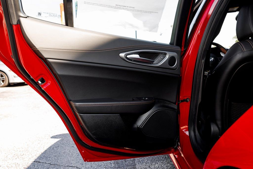 New 2025 Alfa Romeo Giulia w/ Driving Assist Package RWD image 32
