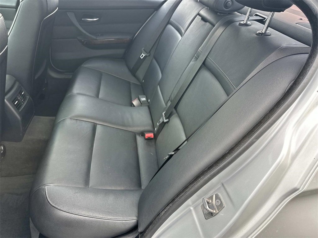 Used 2010 BMW 328i Sedan image 12