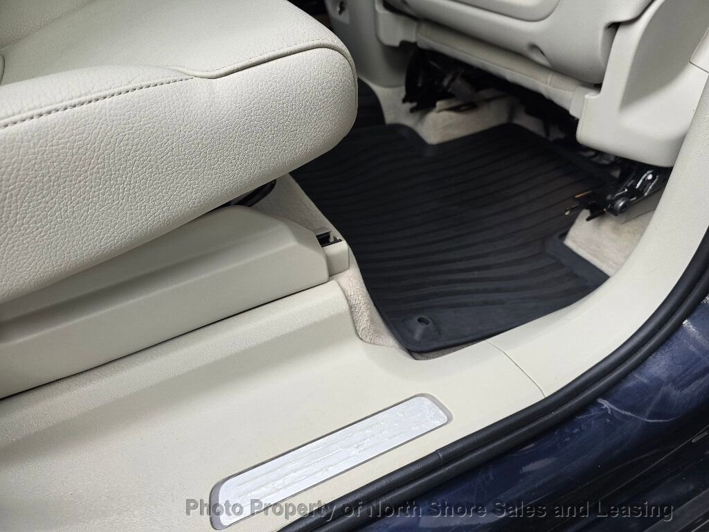 Used 2016 Volvo XC90 T6 Momentum w/ Momentum Plus Package image 38