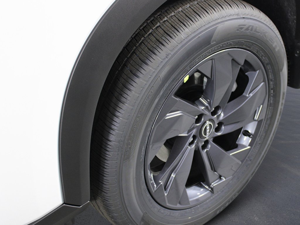 New 2026 Nissan Rogue SV FWD image 9